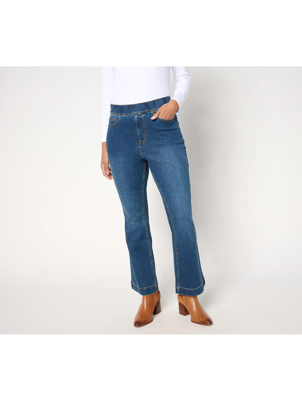 1515  Isaac Mizrahi Live! Regular True Denim Indigo Pull On Bootcut Jeans 16